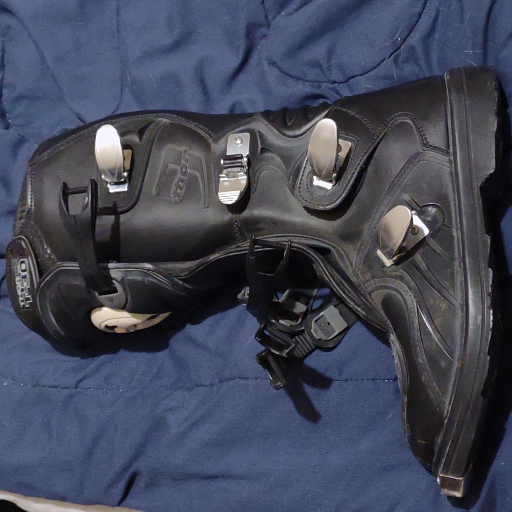 Thor dirt bike boots